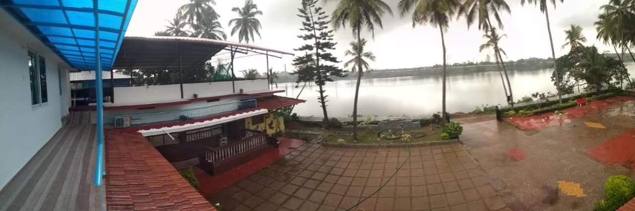 Nisarga Nirvana River House Mangalore Exterior foto